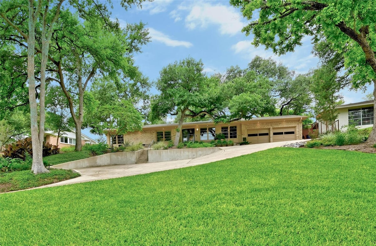 View 4516 Balcones Dr in Balcones Park 01 4516 Balcones Dr - property photo 1 - Luxury home in Balcones Park 01, Austin, TX
