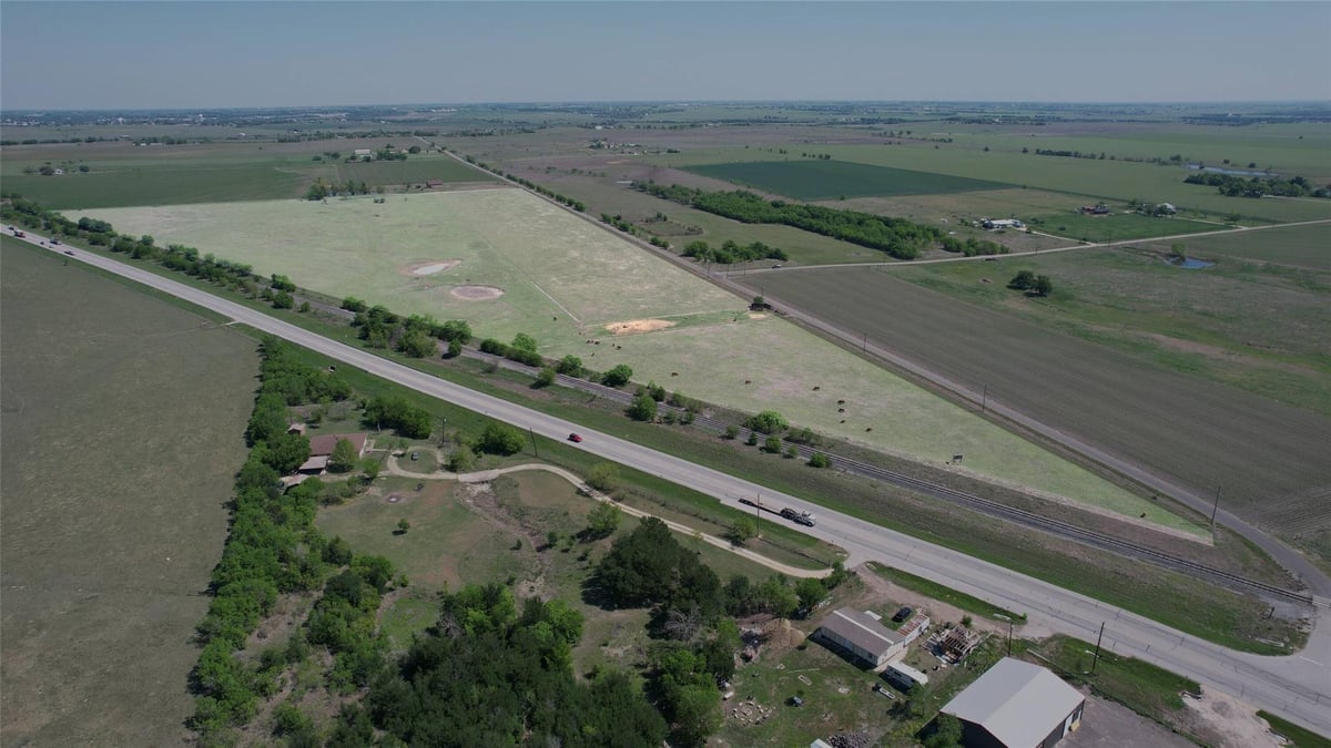 View 452 Tx-95 Rds 452 Tx-95 Rds - aerial view with 452 Tx-95 Rds in Taylor - Luxury lot in Taylor, TX