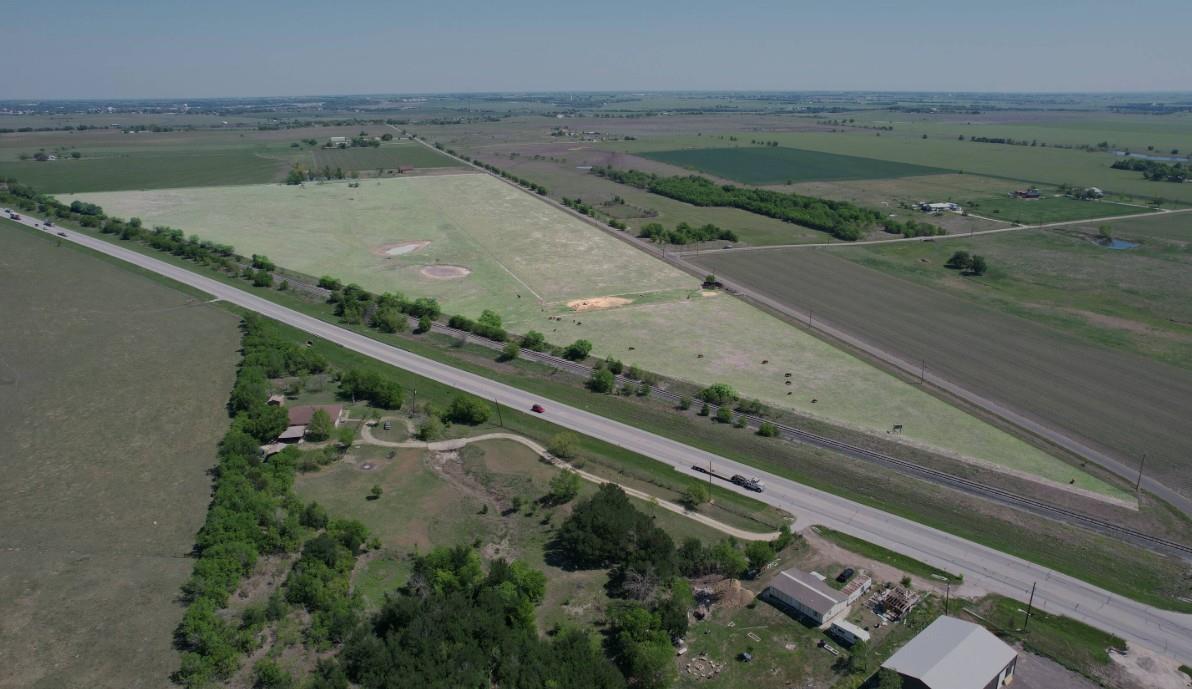 View 452 Tx Highway 95 Rds in None 452 Tx Highway 95 Rds - front exterior - Luxury home in None, Taylor, TX