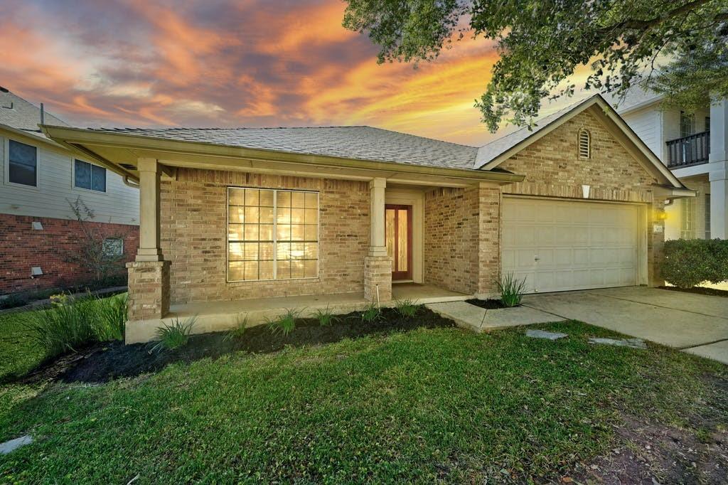 View 4521 Hibiscus Valley Dr in Circle C Ranch Ph C Sec 08-A 4521 Hibiscus Valley Dr - front exterior - Luxury home in Circle C Ranch Ph C Sec 08-A, Austin, TX