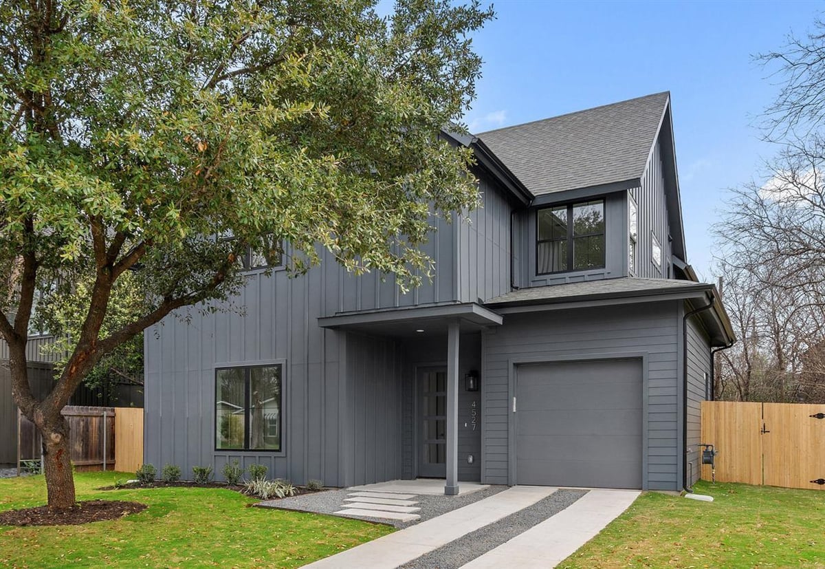 View 4527 Clawson Rd in Park Forest Sec 03 4527 Clawson Rd - front exterior - Luxury home in Park Forest Sec 03, Austin, TX
