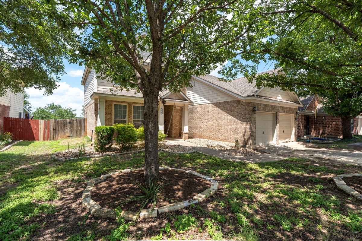 View 454 Fall CIR in Four Seasons Farm Sec Ii 454 Fall CIR - front exterior - Luxury home in Four Seasons Farm Sec Ii, Kyle, TX