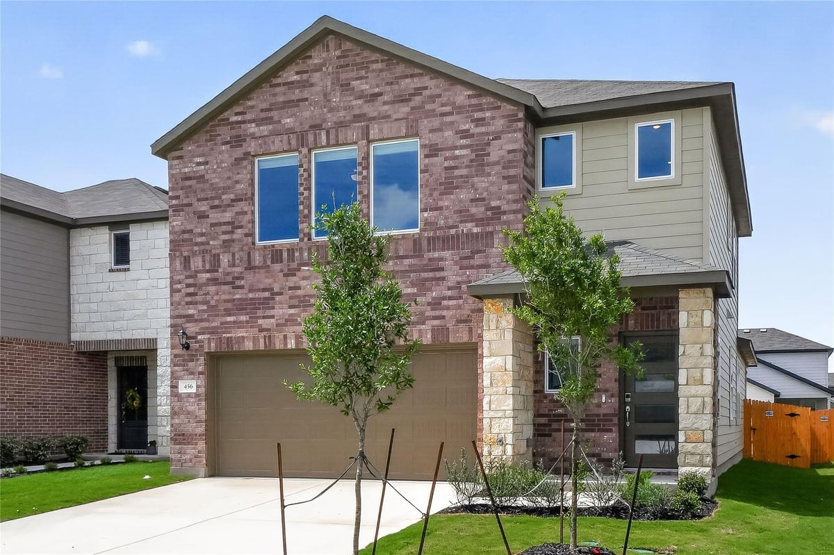 View 456 Breccia Trl in Stonewall Ranch 456 Breccia Trl - front exterior - Luxury home in Stonewall Ranch, Liberty Hill, TX