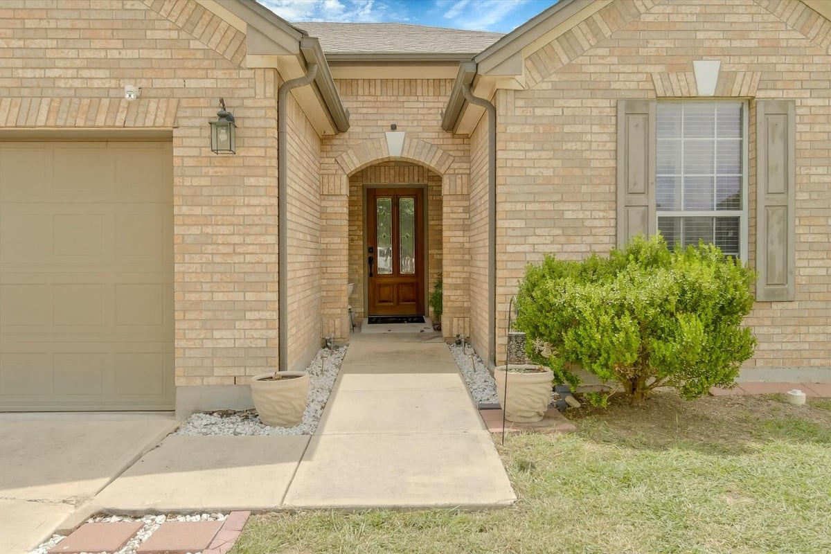 View 460 Waterleaf BLVD in Waterleaf Ph A Sec 1 460 Waterleaf BLVD - front exterior - Luxury home in Waterleaf Ph A Sec 1, Kyle, TX