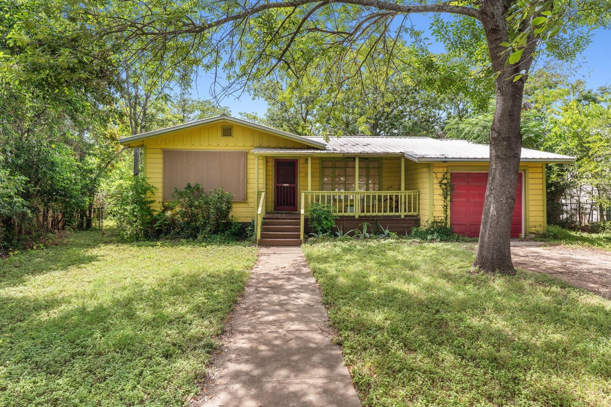 View 4602 Richmond Ave in Forest Oaks 4602 Richmond Ave - property photo 1 - Luxury home in Forest Oaks, Austin, TX