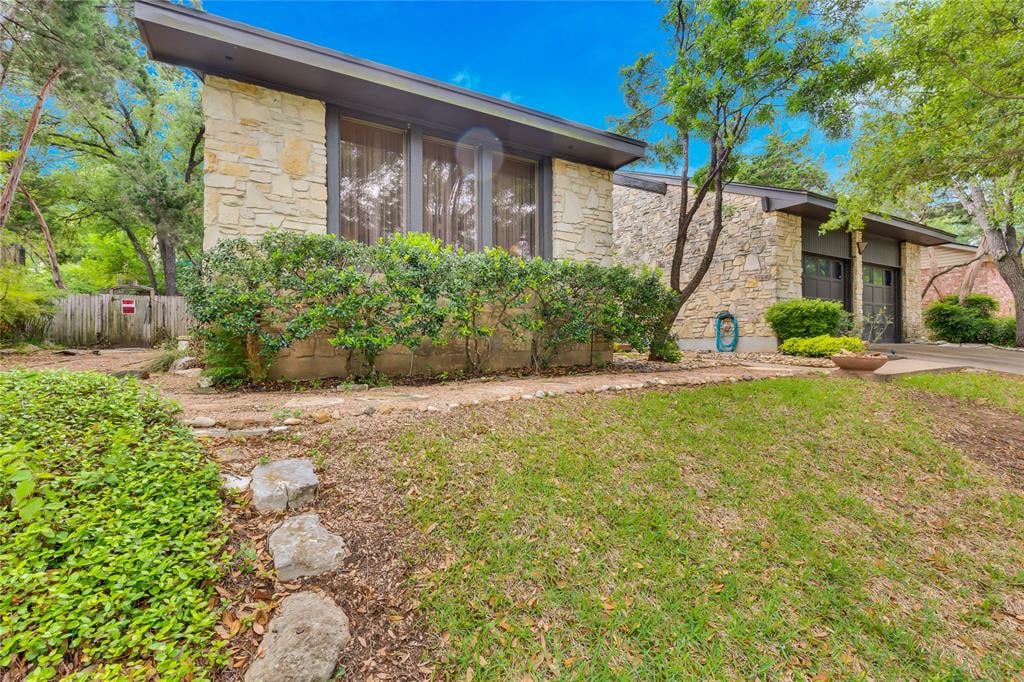 View 4605 Canyonwood DR in Travis Country 4605 Canyonwood DR - front exterior - Luxury home in Travis Country, Austin, TX