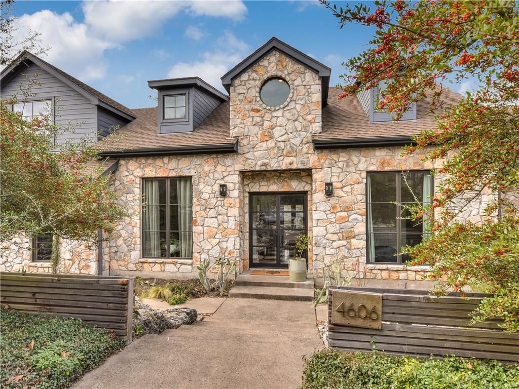 View 4606 Charles Ave in Lake Side Add 4606 Charles Ave - property photo 1 - Luxury home in Lake Side Add, Austin, TX