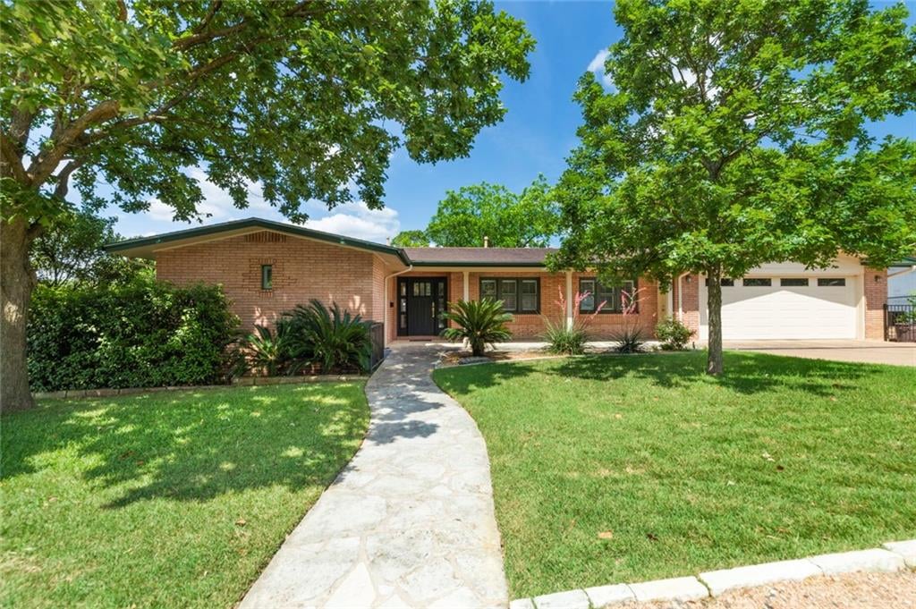 View 4606 Madrona Dr in Balcones Park 4606 Madrona Dr - property photo 1 - Luxury home in Balcones Park, Austin, TX