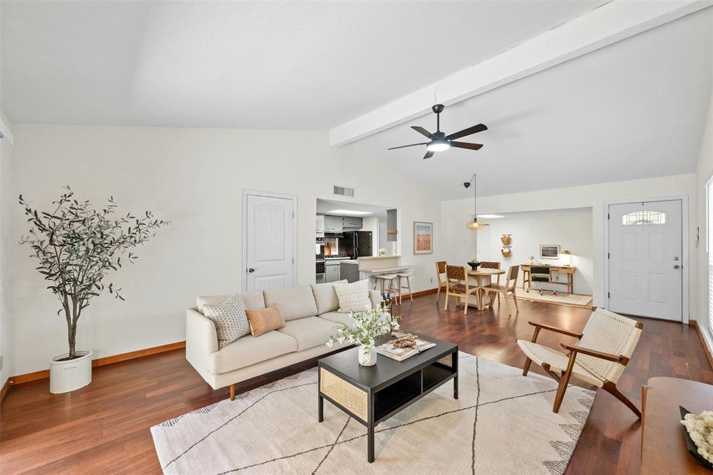 View 4610 S 1st ST in Greenwood Forest Sec 01 4610 S 1st ST - property photo 1 - Luxury home in Greenwood Forest Sec 01, Austin, TX