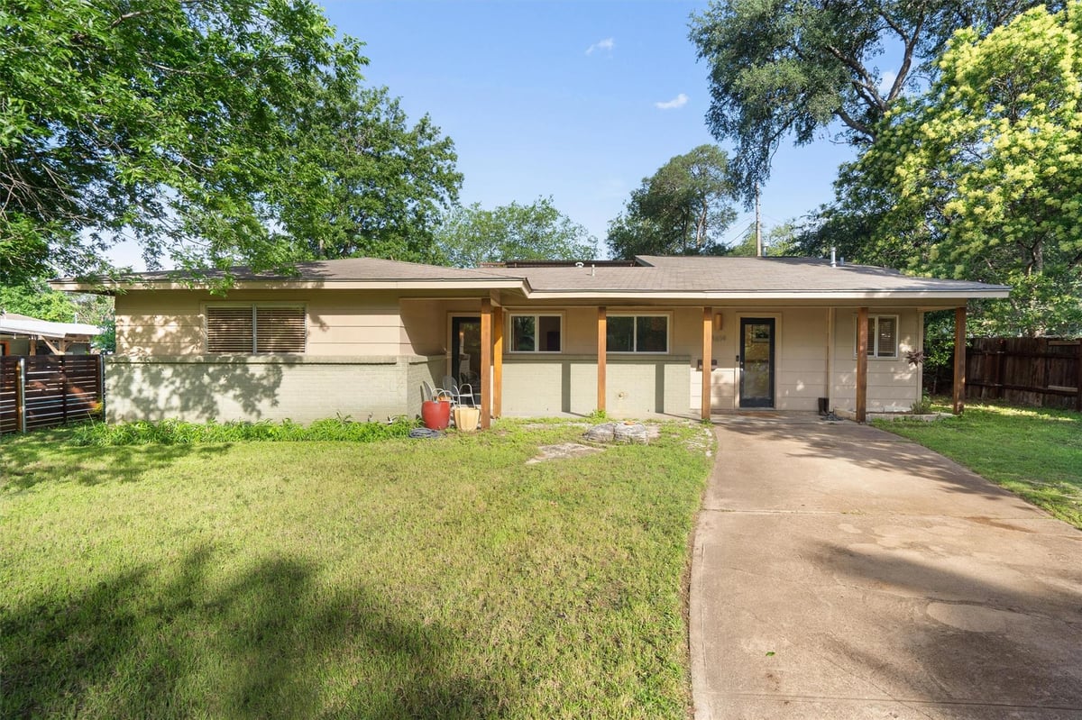 View 4614 Jinx Ave in Greenwood Forest Sec 02 4614 Jinx Ave - front exterior - Luxury home in Greenwood Forest Sec 02, Austin, TX