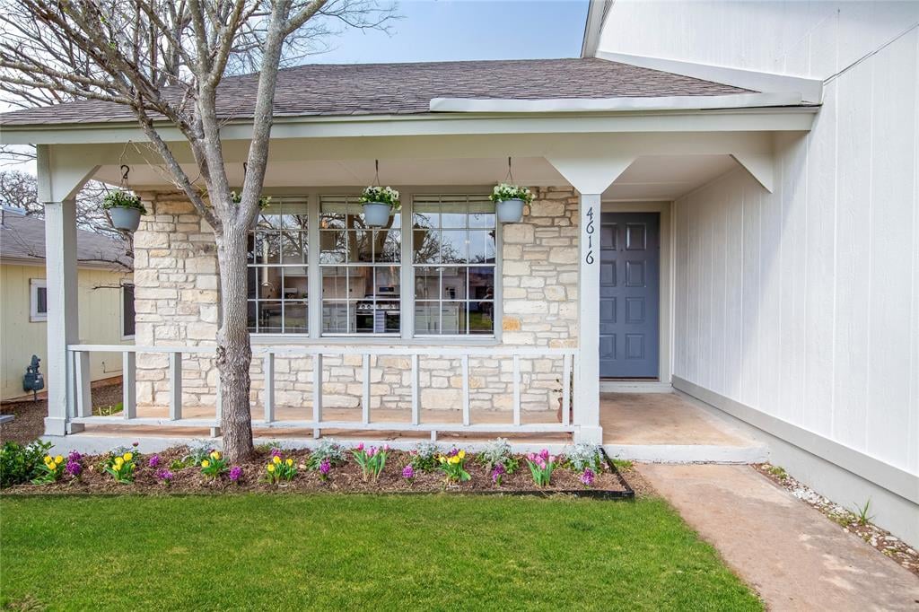 View 4616 Sidereal Dr in Milwood Sec 10 4616 Sidereal Dr - front exterior - Luxury home in Milwood Sec 10, Austin, TX