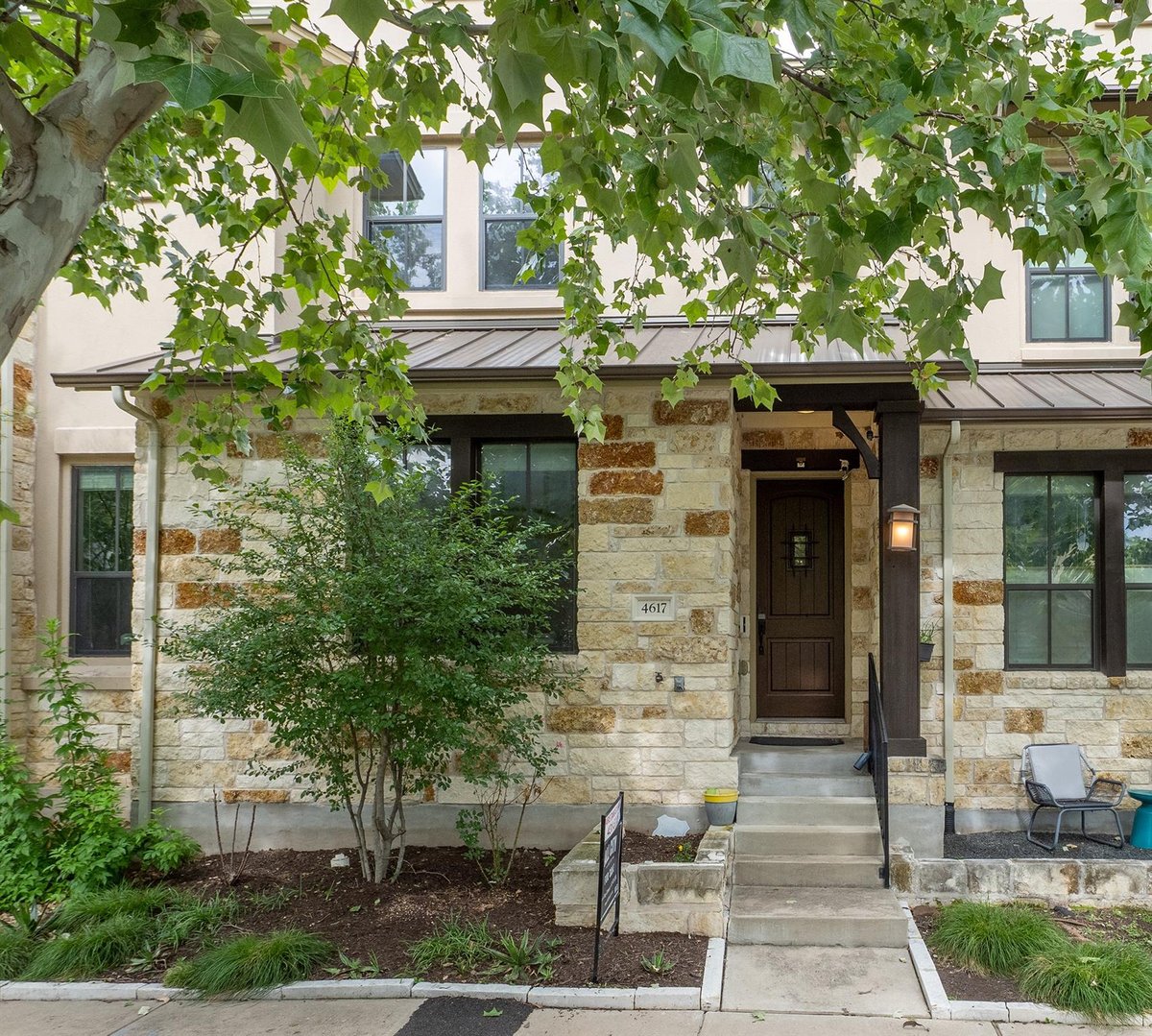View 4617 Page ST in Mueller Sec Vi Sub 4617 Page ST - front exterior - Luxury home in Mueller Sec Vi Sub, Austin, TX