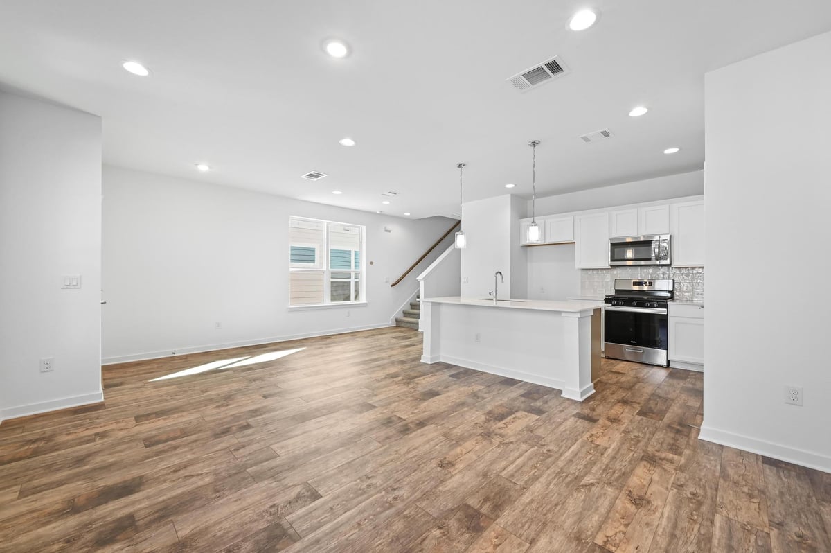 462 Orleanian - front exterior - Luxury home in Townhomes At The Porch Du Pre, Buda, TX