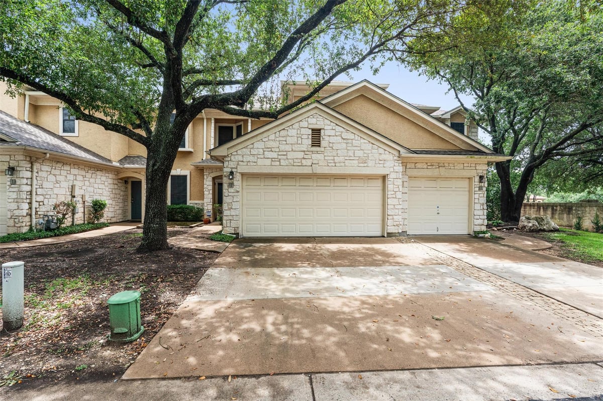 View 4620 W William Cannon DR Unit #2 in Westcreek Ranch Condo Amd Ph 4620 W William Cannon DR Unit #2 - property photo 1 - Luxury home in Westcreek Ranch Condo Amd Ph, Austin, TX