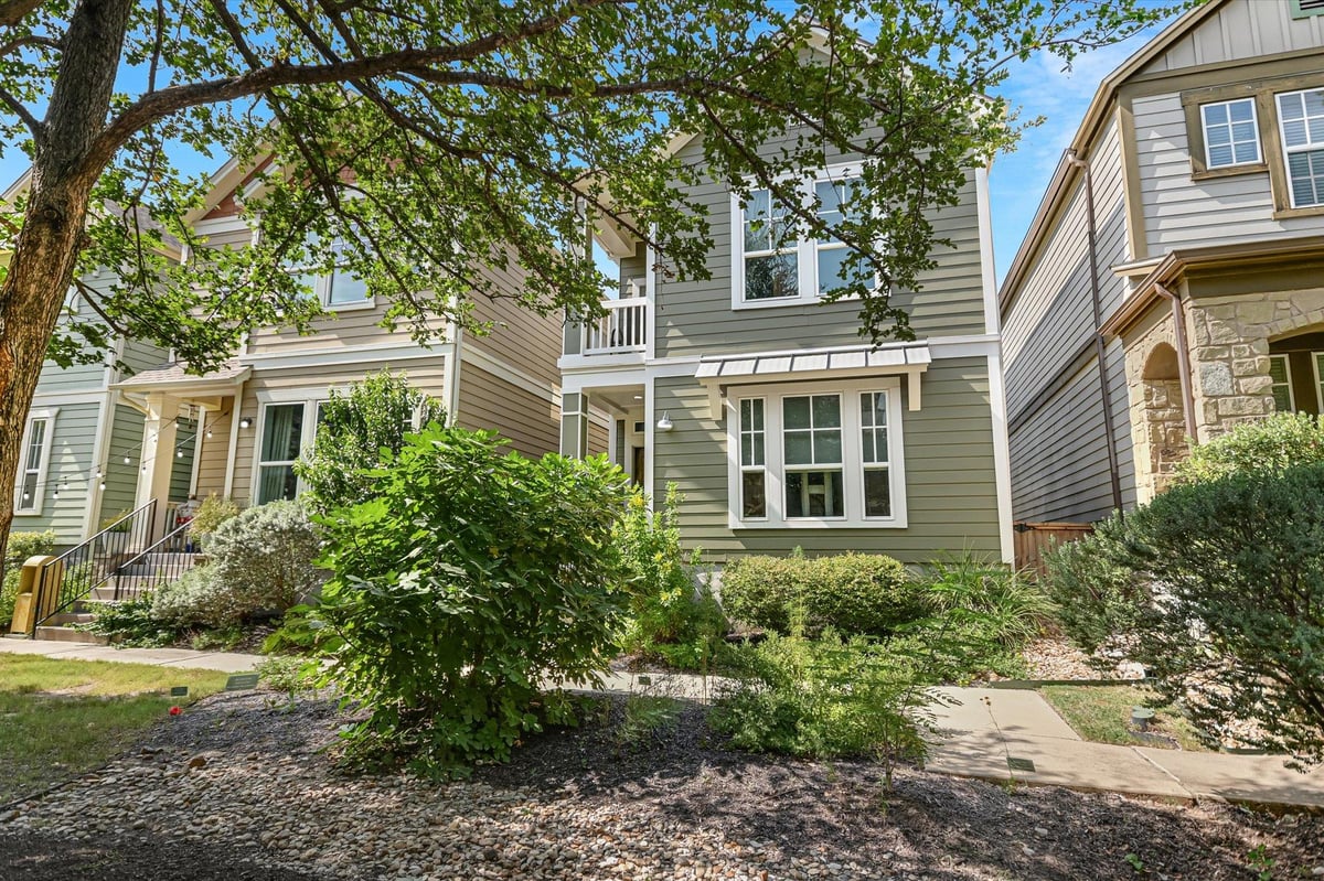 View 4644 Page ST in Mueller Sec Vi Sub 4644 Page ST - property photo 1 - Luxury home in Mueller Sec Vi Sub, Austin, TX