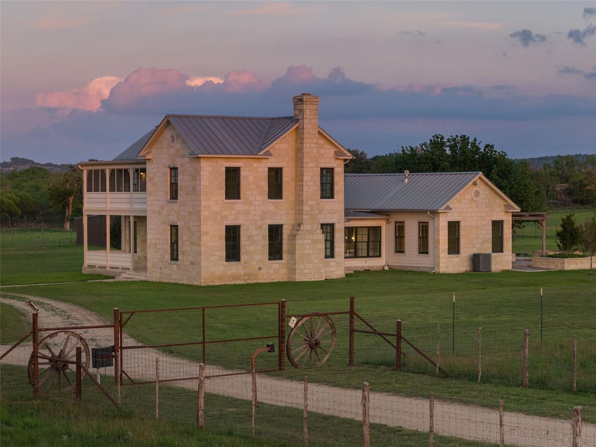 View 466 German Ln in N/A 466 German Ln - front exterior - Luxury home in N/A, Fredericksburg, TX