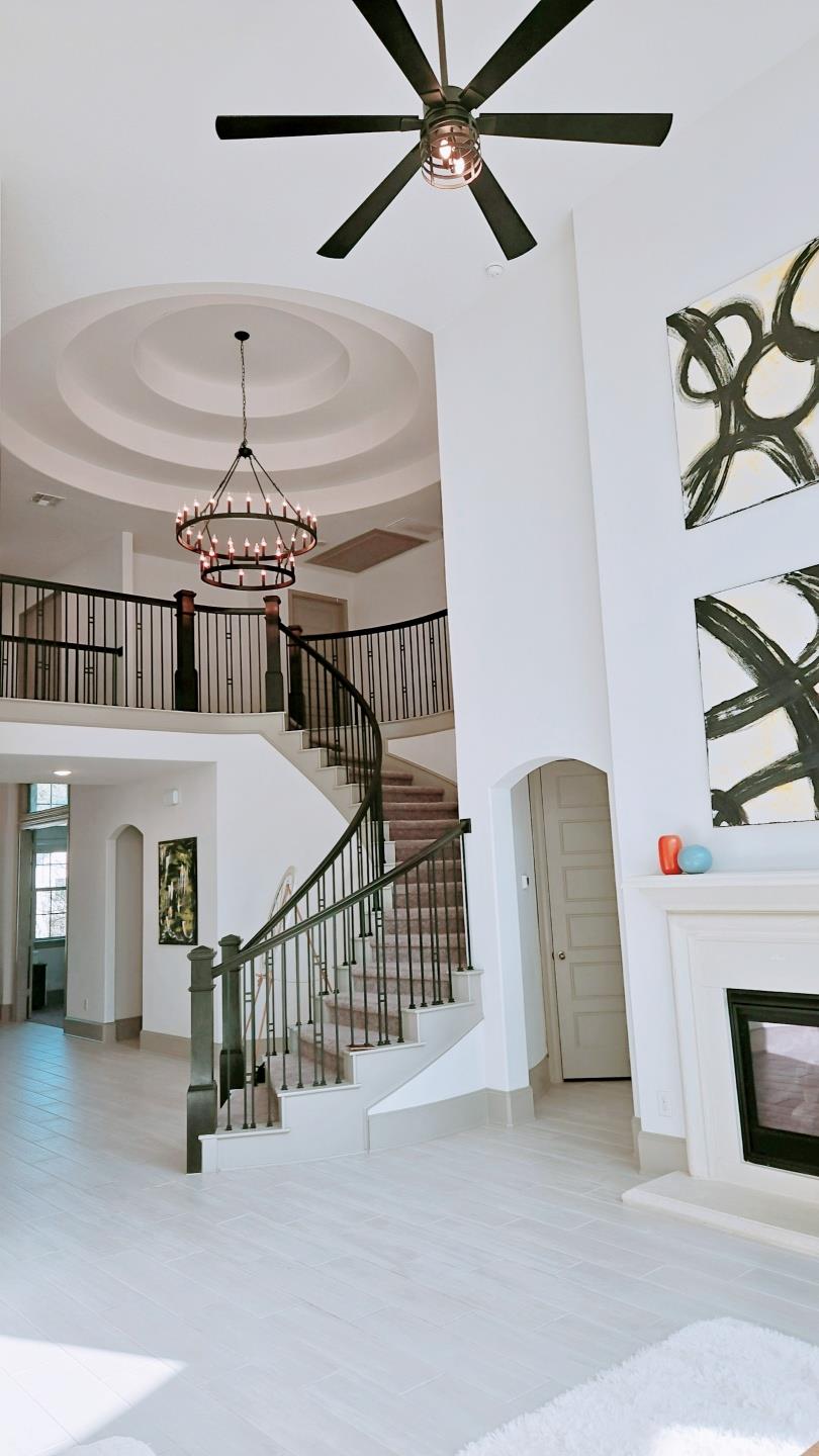 469 Anfield Cir - front exterior - Luxury home in Rough Hollow, Lakeway Highlands Ph 2 Sec 4, Austin, TX