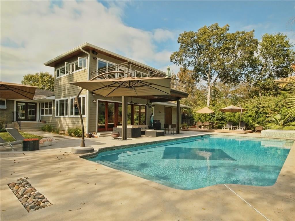 View 4701 Fairview Dr in Highland Park West 4701 Fairview Dr - property photo 1 - Luxury home in Highland Park West, Austin, TX
