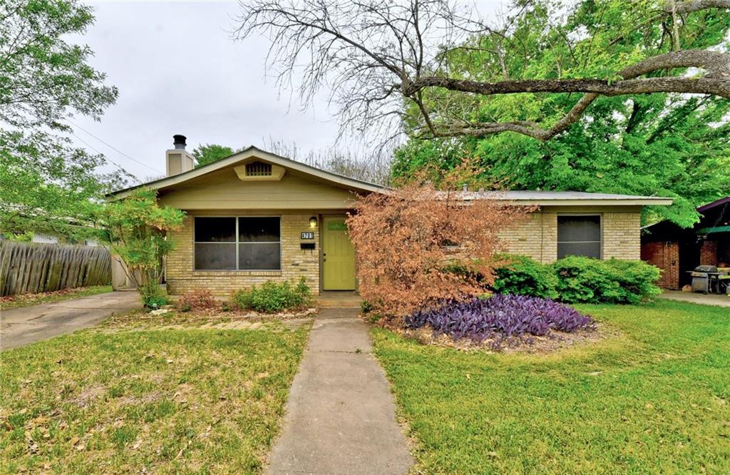 View 4701 S Forest Dr in Park Forest Sec 02 4701 S Forest Dr - front exterior - Luxury home in Park Forest Sec 02, Austin, TX