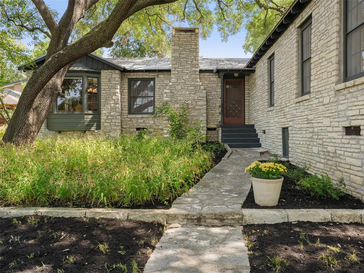 View 4701 & 4703 Shoal Creek BLVD in Rosedale 4701 & 4703 Shoal Creek BLVD, photo 1, Rosedale, Austin, TX