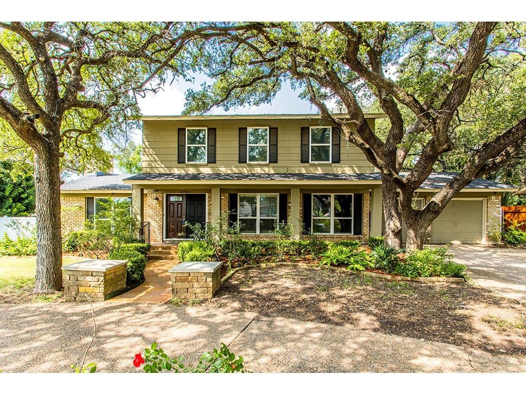 View 4702 Pony Chase in Angus Valley Annex Sec 01 4702 Pony Chase - front exterior - Luxury home in Angus Valley Annex Sec 01, Austin, TX