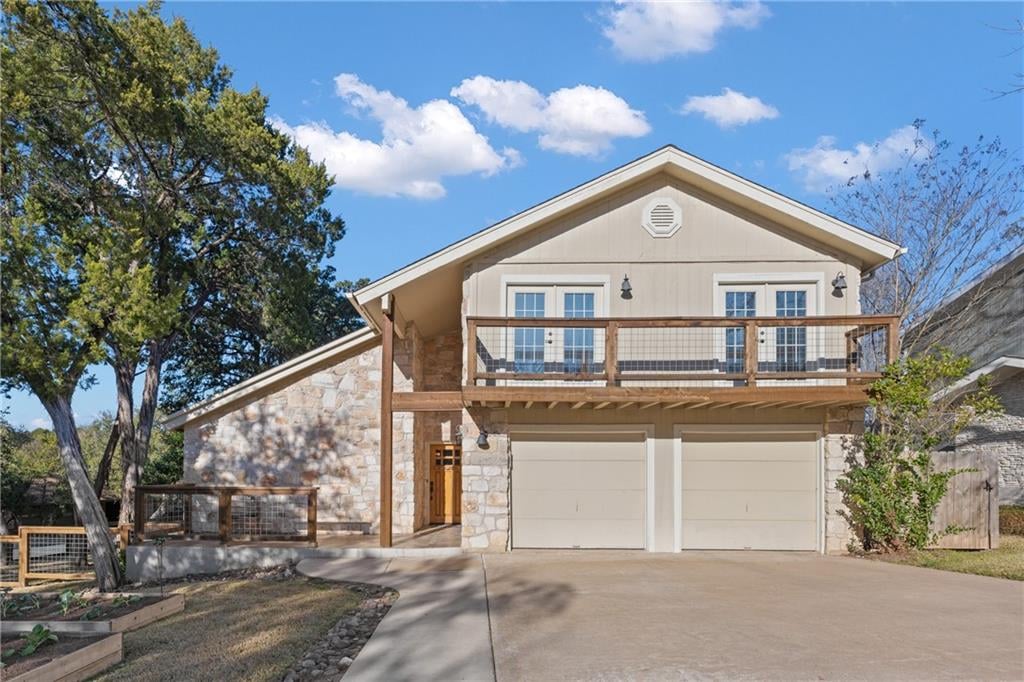 View 4706 Fawnwood CV in Travis Country 4706 Fawnwood CV - front exterior - Luxury home in Travis Country, Austin, TX
