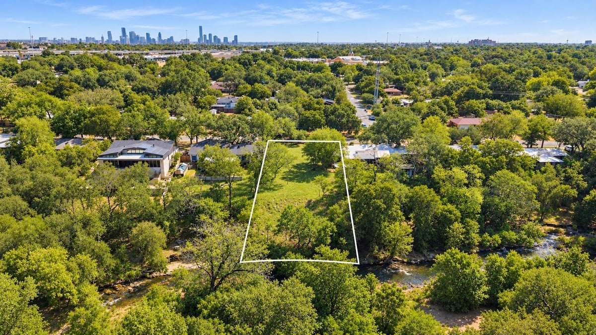 View 4706 Roundup TRL in Austin 4706 Roundup TRL, photo 1 of 37, Austin, Austin, TX