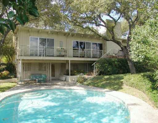 View 4707 Crestway Dr in Highland Park West 4707 Crestway Dr - property photo 1 - Luxury home in Highland Park West, Austin, TX