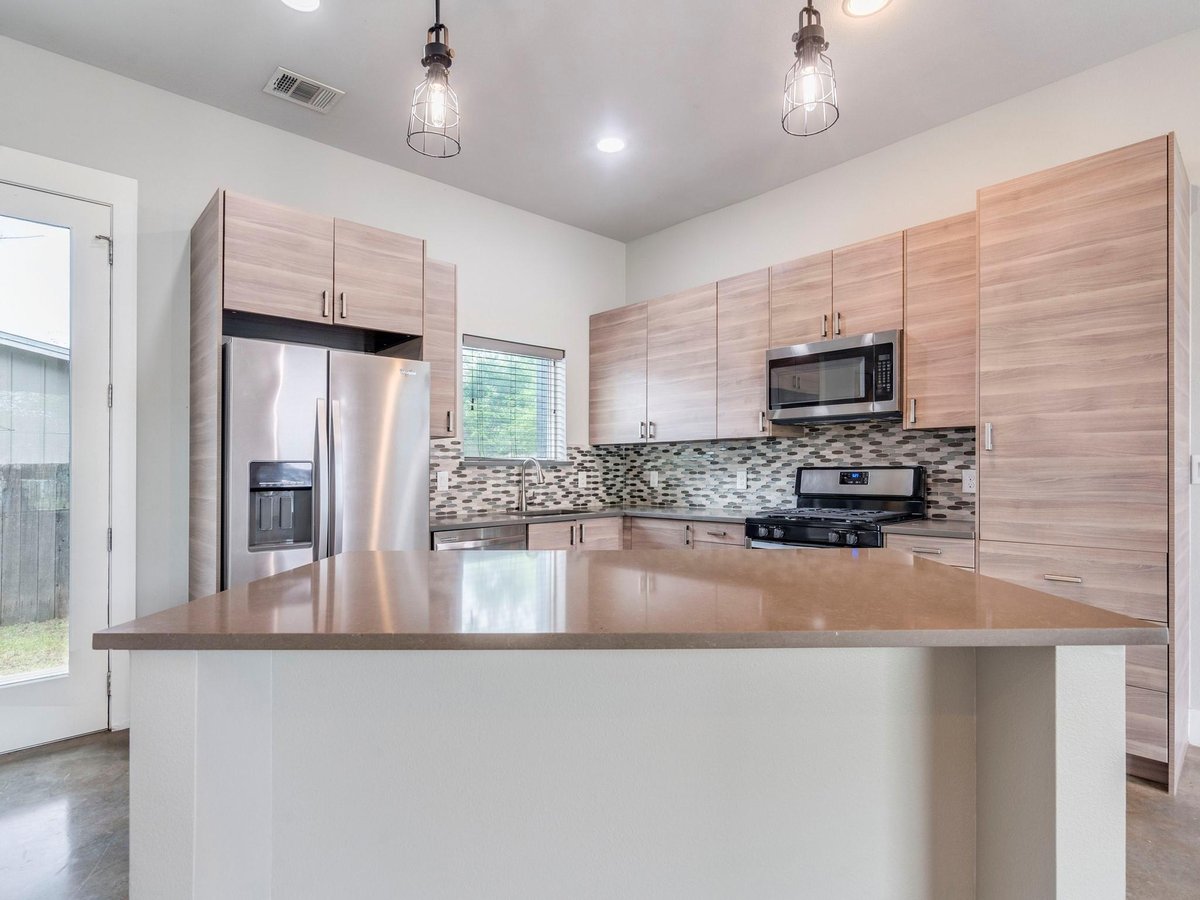 Kitchen - 4707 Leslie Ave Unit #A Kitchen at 4707 Leslie Ave Unit #A - 3 bed 2 bath home