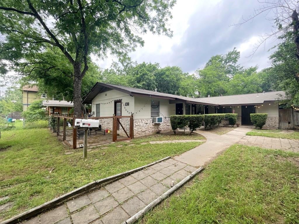 View 4708 Red River St in Worley Add Sec 02 4708 Red River St - front exterior - Luxury home in Worley Add Sec 02, Austin, TX