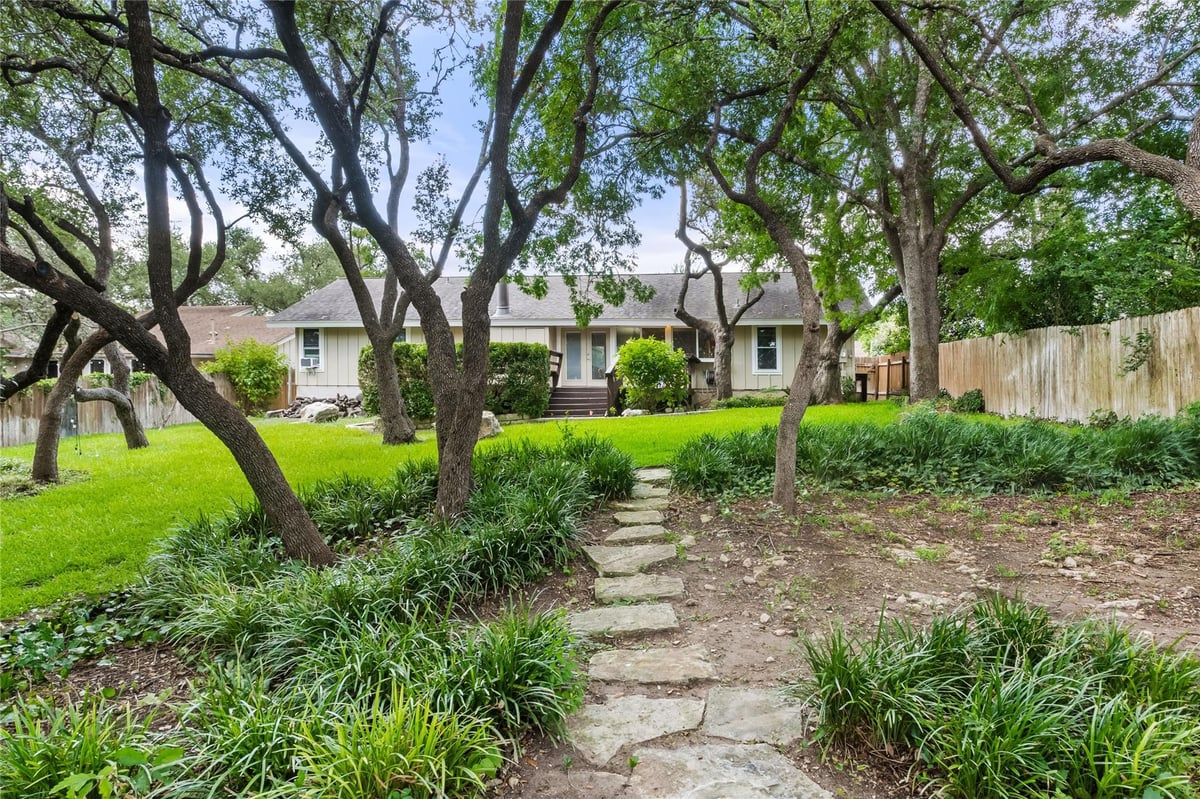 View 4708 Woodside Dr in TRAVIS COUNTRY 4708 Woodside Dr - property photo 1 - Luxury home in TRAVIS COUNTRY, Austin, TX