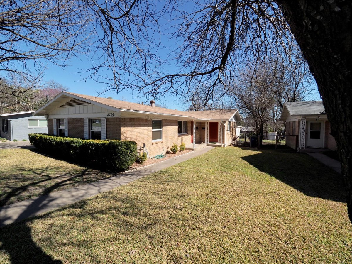 View 4709 Bull Creek RD Unit #A in Winn 4709 Bull Creek RD Unit #A - property photo 1 - Luxury home in Winn, Austin, TX