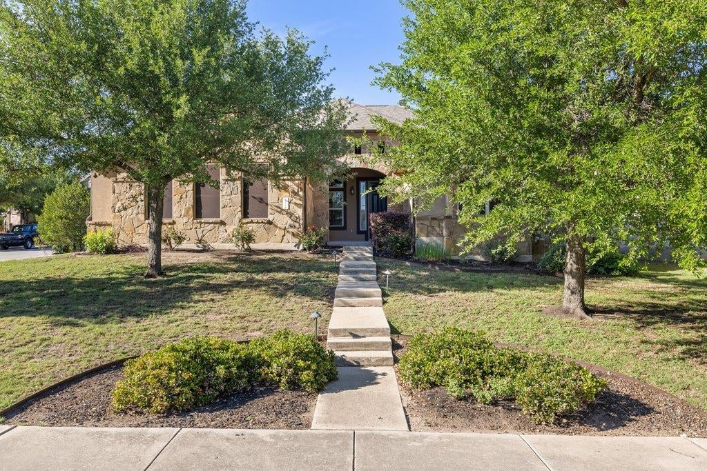 View 4712 Pyrenees PASS in Falconhead West Ph 1 Sec 2 & 4712 Pyrenees PASS - property photo 1 - Luxury home in Falconhead West Ph 1 Sec 2 &, Austin, TX