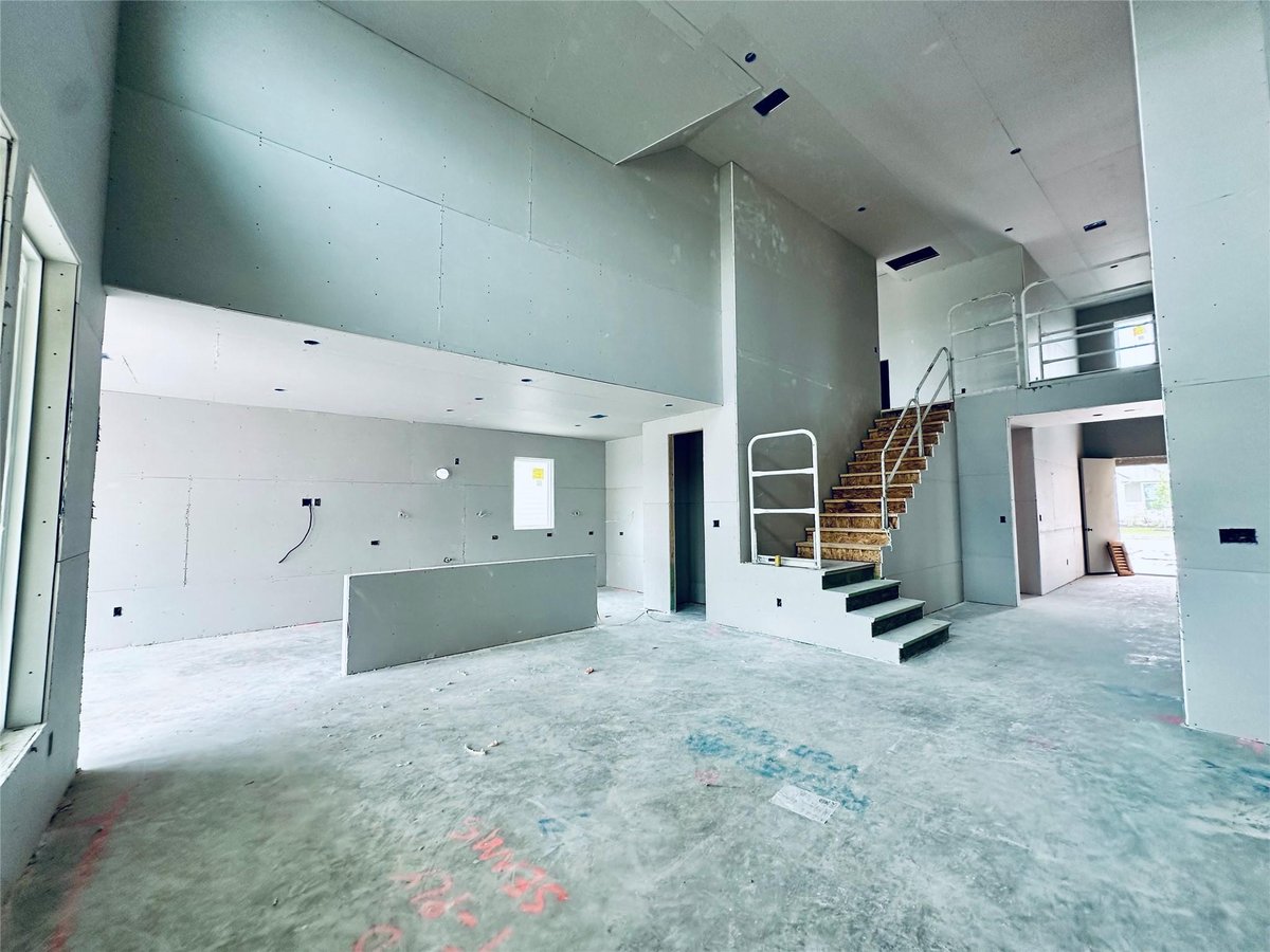Living area at 473 Sage Thrasher Cir - 4 bed 3 bath home