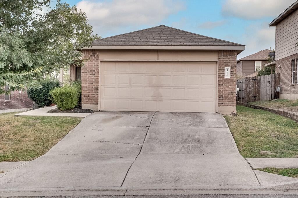 View 476 Moonwalker Trl in Sunfield Ph One Sec Two 476 Moonwalker Trl - property photo 1 - Luxury home in Sunfield Ph One Sec Two, Buda, TX