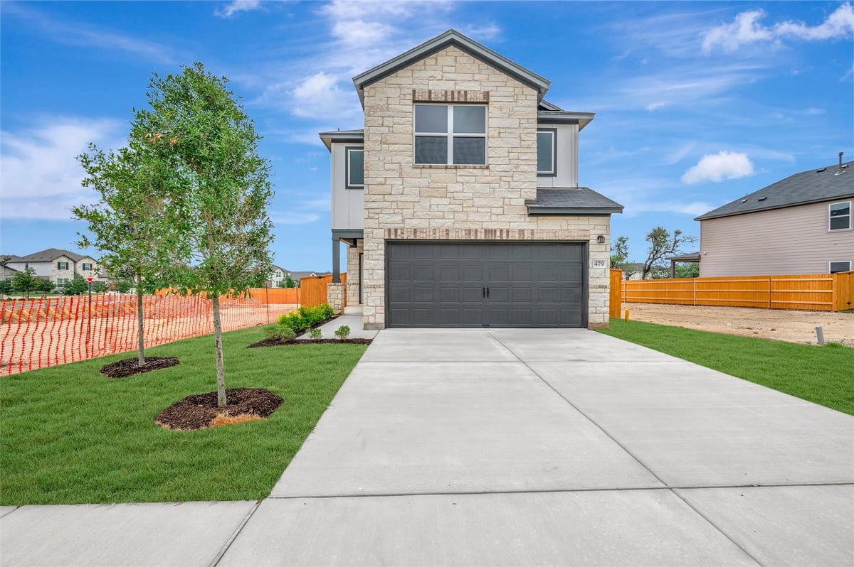View 479 Bishop Wood RD in Heritage 479 Bishop Wood RD - front exterior - Luxury home in Heritage, Dripping Springs, TX