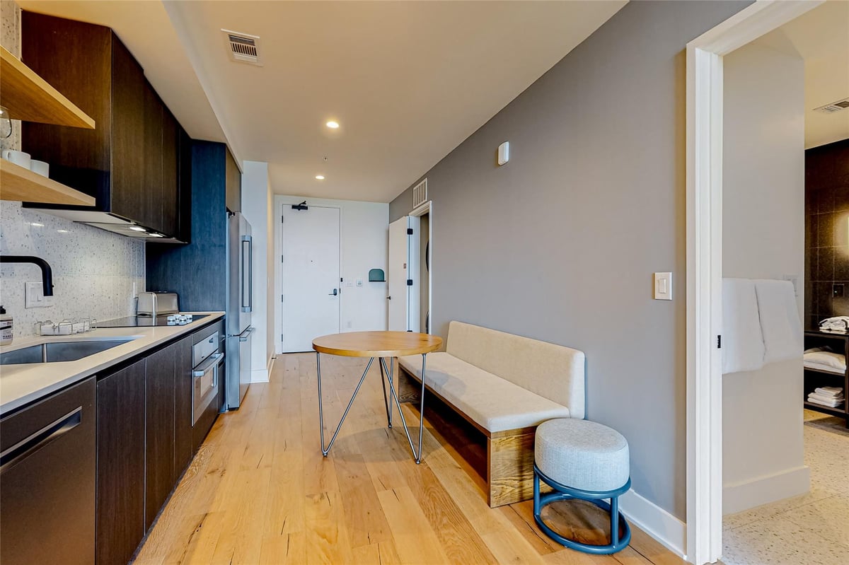 Primary bedroom - 48 East Ave Unit #3005 Primary bedroom at 48 East Ave Unit #3005 - 1 bed 1 bath home