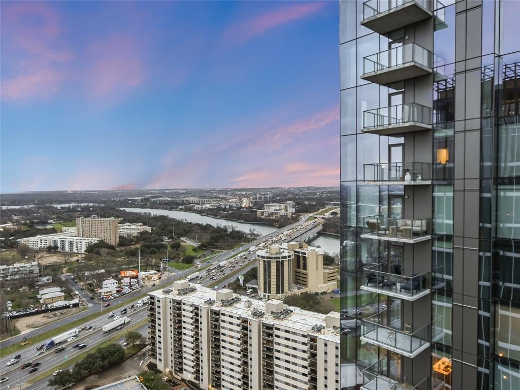 View 48 East Ave Unit #3109 in Natiivo Austin 48 East Ave Unit #3109 - front exterior - Luxury home in Natiivo Austin, Austin, TX