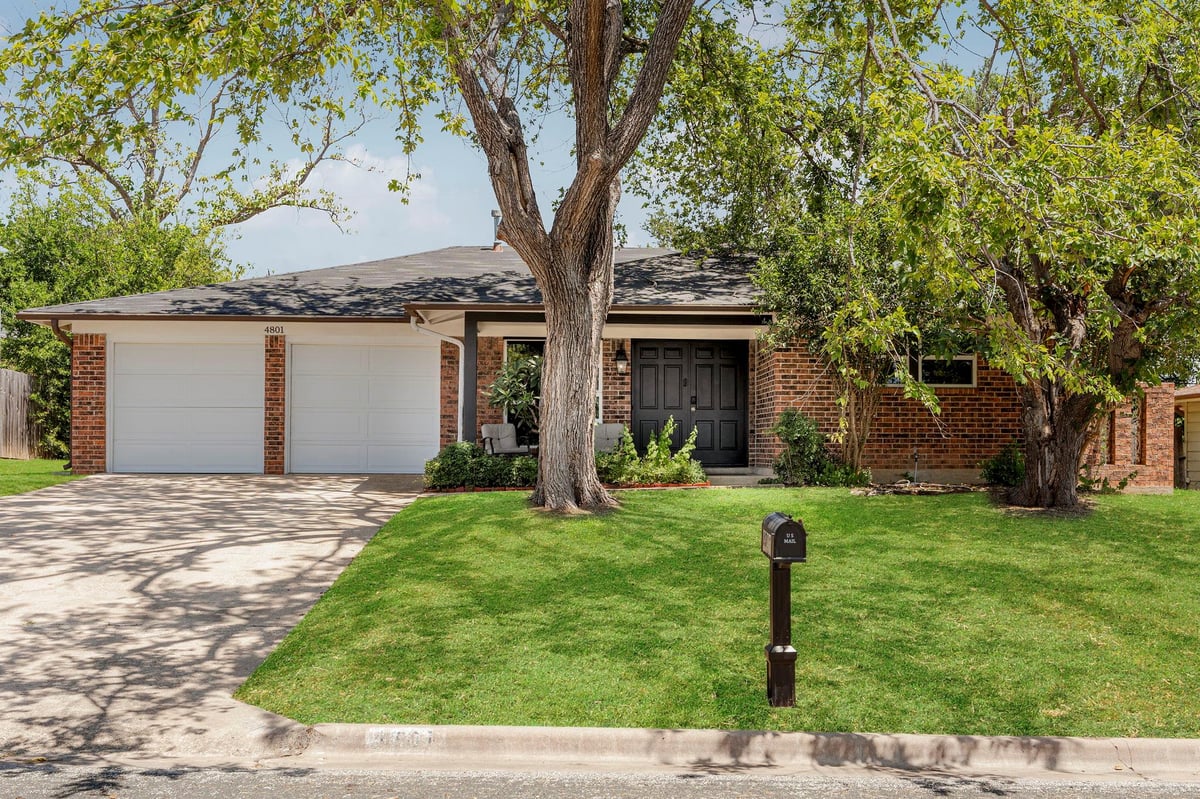 4801 Oldfort Hill DR - property photo 1 - Luxury home in Springdale Hills Sec 03, Austin, TX