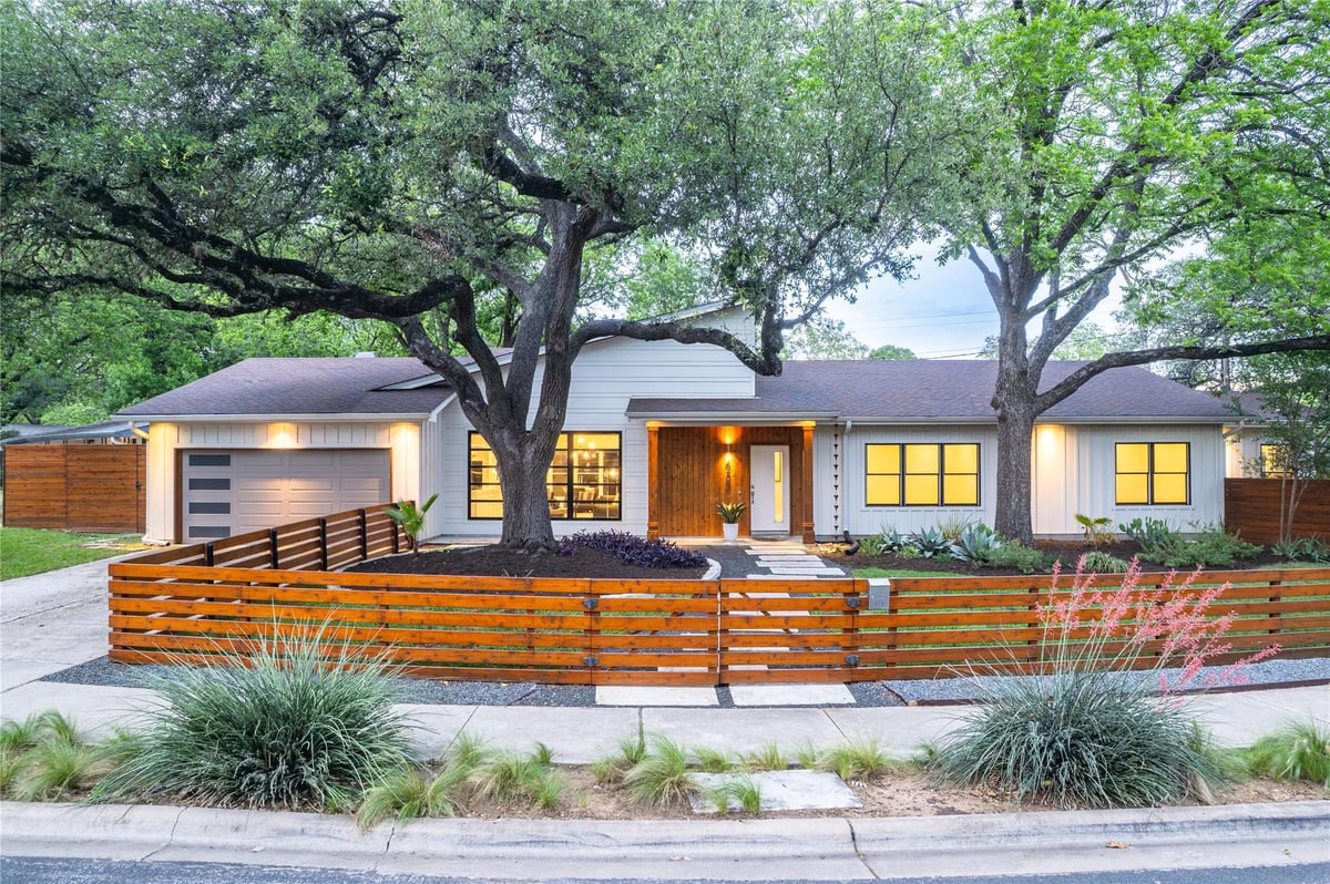 View 4801 Westfield DR in Highland Village Sec 02 Pt 02 4801 Westfield DR - property photo 1 - Luxury home in Highland Village Sec 02 Pt 02, Austin, TX