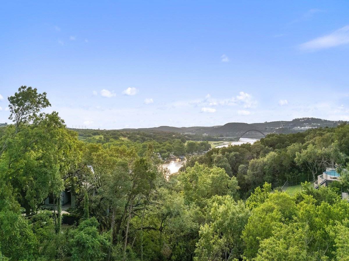 View 4802 Precipice CV in Cliff Over Lake Austin 02 4802 Precipice CV - property photo 1 - Luxury lot in Cliff Over Lake Austin 02, Austin, TX