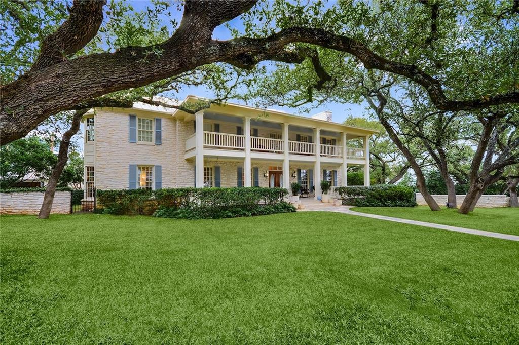 View 4802 Ridge Oak Dr in Highland Park West 4802 Ridge Oak Dr - property photo 1 - Luxury home in Highland Park West, Austin, TX