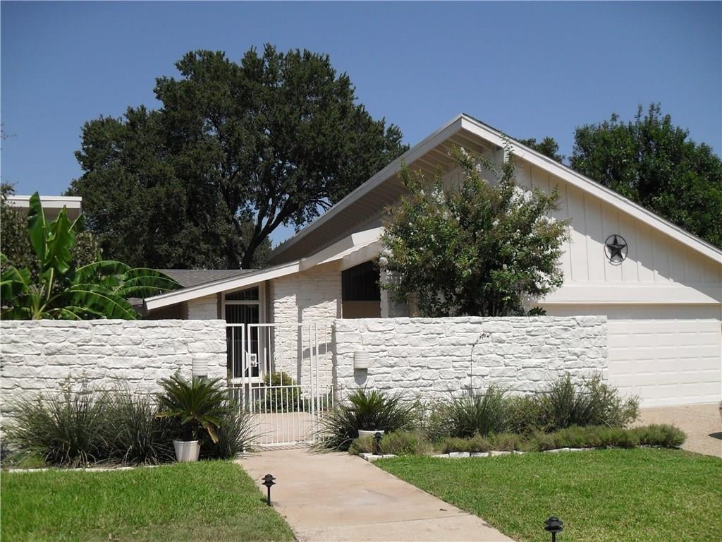 View 4804 Greystone DR in Vista West 03 4804 Greystone DR - property photo 1 - Luxury home in Vista West 03, Austin, TX