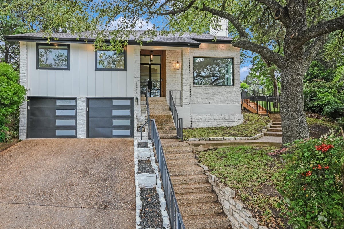 4806 Fern Hollow - front exterior - Luxury home in Cat Mountain Villas Sec 02, Austin, TX