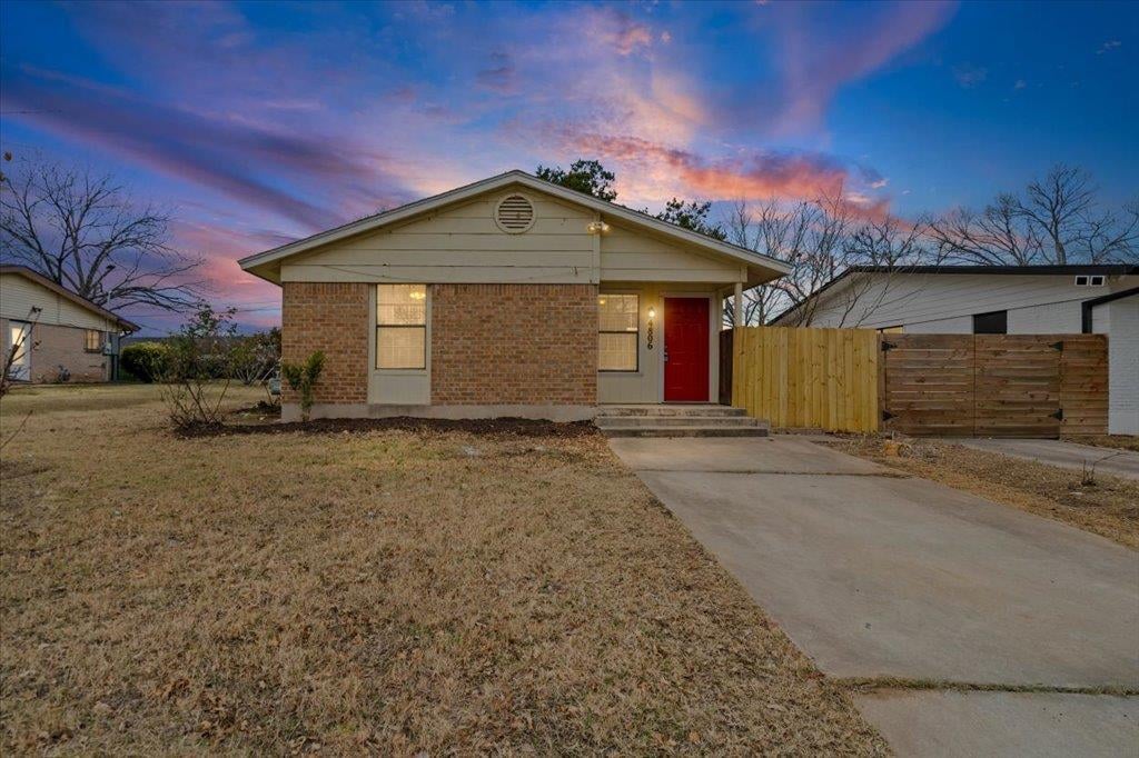 View 4806 Russet Hill DR in Springdale Hills Sec 02 4806 Russet Hill DR - property photo 1 - Luxury home in Springdale Hills Sec 02, Austin, TX