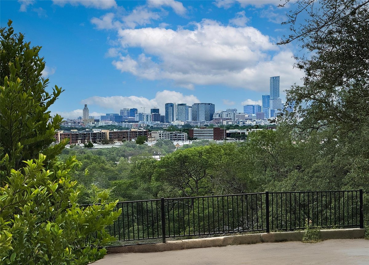 View 4809 Crestway Dr in Highland Park West 4809 Crestway Dr - front exterior - Luxury home in Highland Park West, Austin, TX