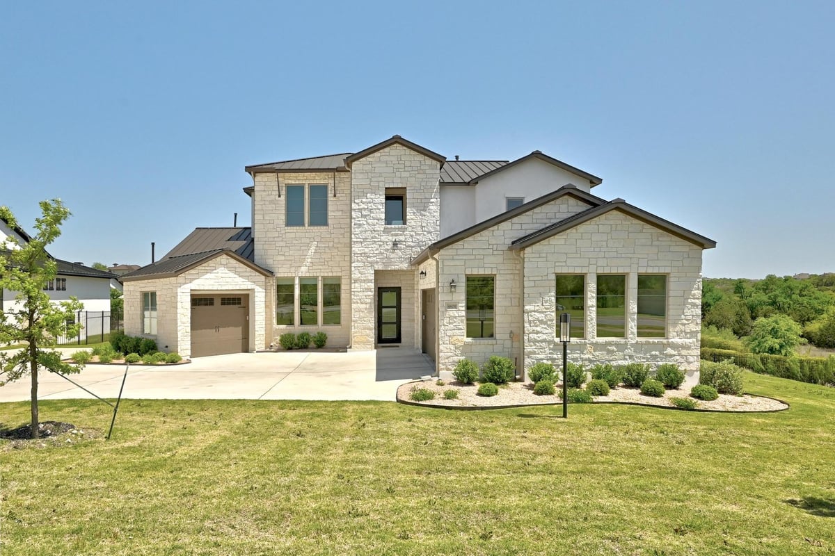 4809 SERENE HILLS Dr - front exterior - Luxury home in SERENE HILLS; LAKEWAY, Austin, TX