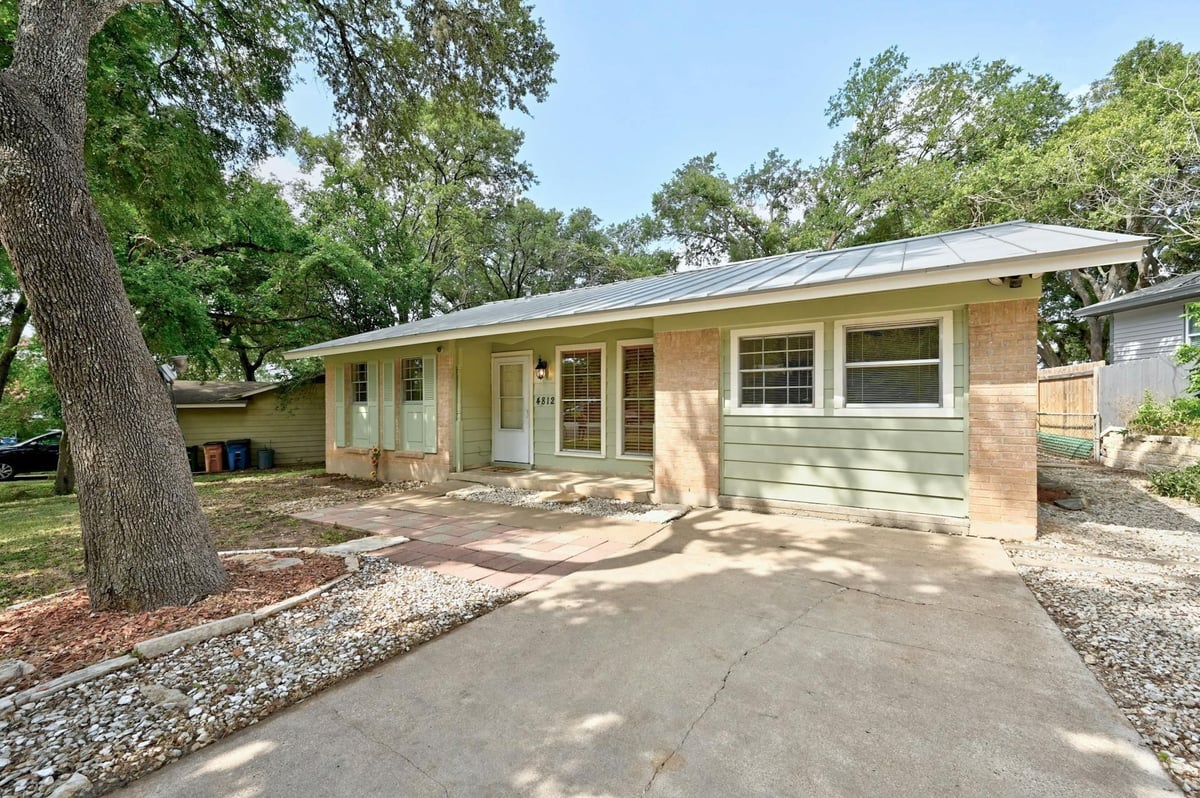 View 4812 Aberdeen Dr in Emerald Forest Sec 01 4812 Aberdeen Dr - front exterior - Luxury home in Emerald Forest Sec 01, Austin, TX