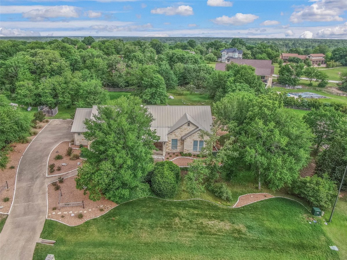 View 4819 Williams Creek DR in College Station 4819 Williams Creek DR, photo 1 of 40, College Station, College Station, TX
