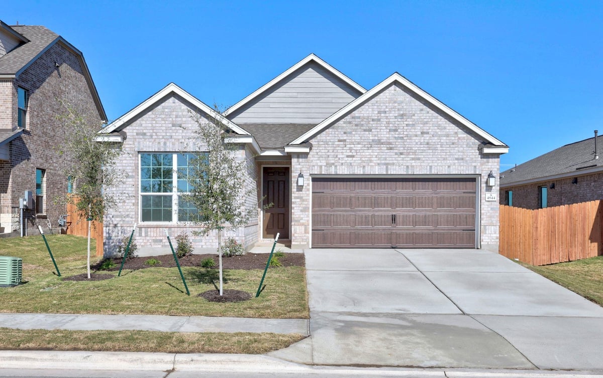 View 4844 Gragnano Dr in Salerno 4844 Gragnano Dr - front exterior - Luxury home in Salerno, Round Rock, TX